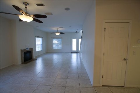 Villa ou maison à louer à Tampa, Floride: 3 chambres, 209.31 m2 № 1791113 - photo 7