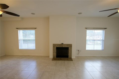 Villa ou maison à louer à Tampa, Floride: 3 chambres, 209.31 m2 № 1791113 - photo 8