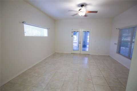 Villa ou maison à louer à Tampa, Floride: 3 chambres, 209.31 m2 № 1791113 - photo 21
