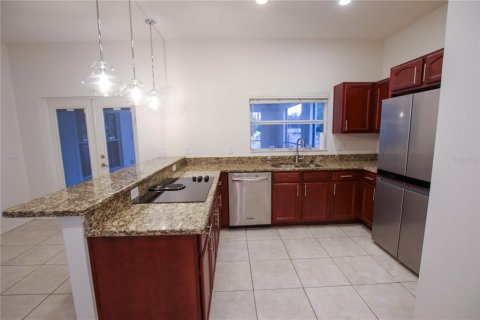 Villa ou maison à louer à Tampa, Floride: 3 chambres, 209.31 m2 № 1791113 - photo 10