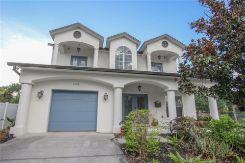 Villa ou maison à louer à Tampa, Floride: 3 chambres, 209.31 m2 № 1791113 - photo 1