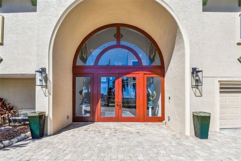 Casa en venta en Madeira Beach, Florida, 6 dormitorios, 395.3 m2 № 2108897 - foto 10
