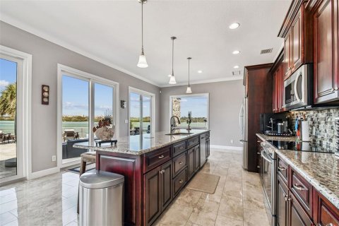 Casa en venta en Madeira Beach, Florida, 6 dormitorios, 395.3 m2 № 2108897 - foto 20
