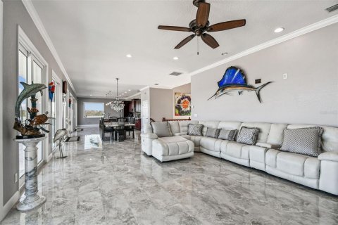 Casa en venta en Madeira Beach, Florida, 6 dormitorios, 395.3 m2 № 2108897 - foto 30