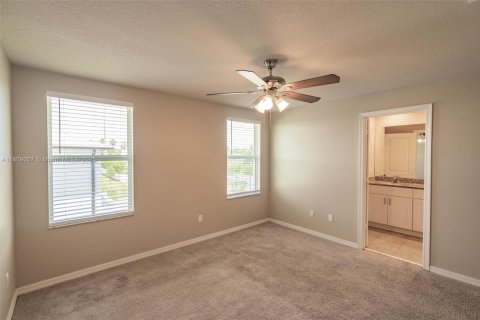 Adosado en venta en Palm Springs, Florida, 3 dormitorios, 141.68 m2 № 1749852 - foto 22