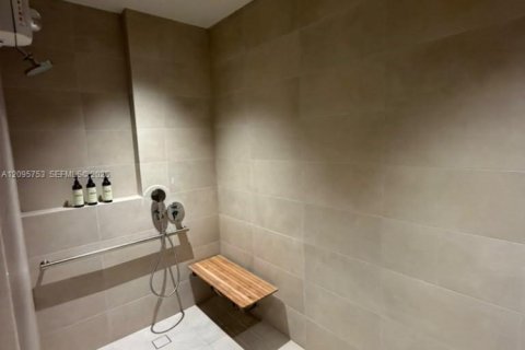 Copropriété à louer à Miami, Floride: 1 chambre № 2390388 - photo 14