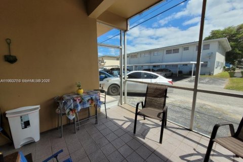Copropriété à vendre à Hollywood, Floride: 2 chambres, 84.54 m2 № 2255814 - photo 8