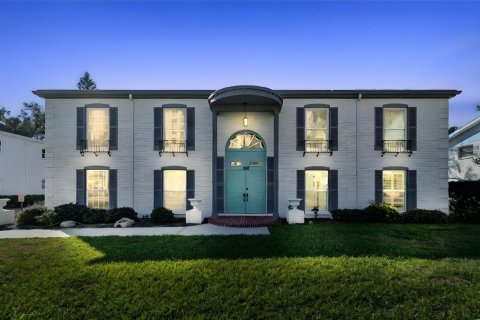 Condo in Saint Petersburg, Florida, 2 bedrooms № 2236423
