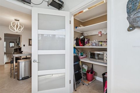 Condo in Saint Petersburg, Florida, 2 bedrooms  № 2236423 - photo 25