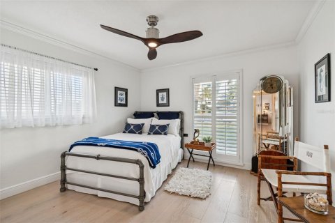 Condo in Saint Petersburg, Florida, 2 bedrooms  № 2236423 - photo 30