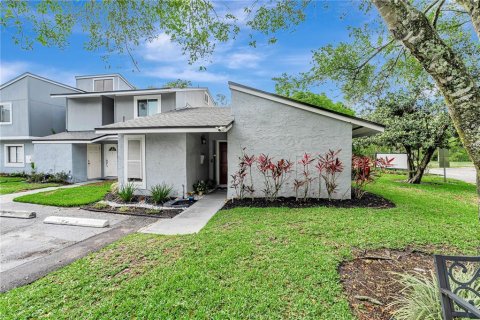 Townhouse in Altamonte Springs, Florida 3 bedrooms, 147.71 sq.m. № 1737263 - photo 21