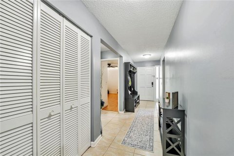 Townhouse in Altamonte Springs, Florida 3 bedrooms, 147.71 sq.m. № 1737263 - photo 12