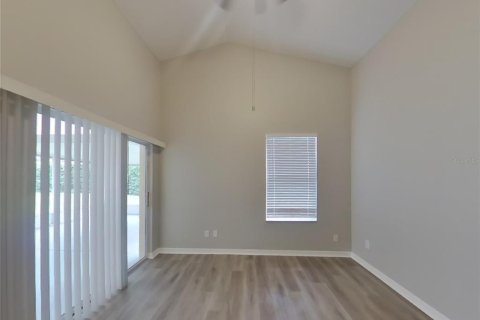 House in Valrico, Florida 4 bedrooms, 203.08 sq.m. № 1910937 - photo 13