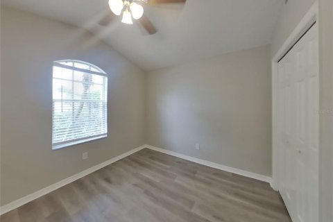 House in Valrico, Florida 4 bedrooms, 203.08 sq.m. № 1910937 - photo 10