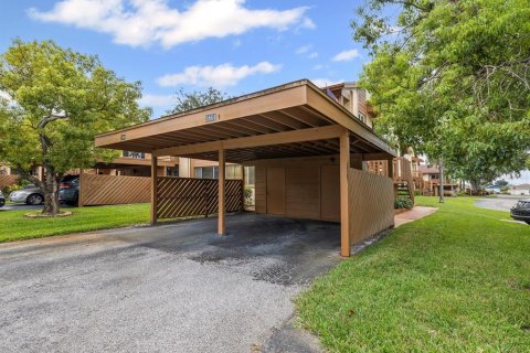 Condo in New Port Richey, Florida, 2 bedrooms  № 1911437 - photo 26