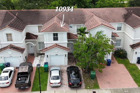 Touwnhouse à louer à Homestead, Floride: 4 chambres № 1830837 - photo 1