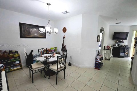 Touwnhouse à louer à Homestead, Floride: 4 chambres № 1830837 - photo 13