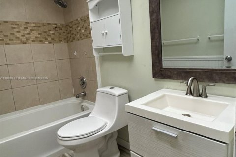 Condominio en venta en Plantation, Florida, 2 dormitorios, 88.44 m2 № 2037828 - foto 15