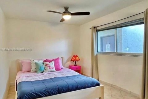 Condominio en venta en Plantation, Florida, 2 dormitorios, 88.44 m2 № 2037828 - foto 13