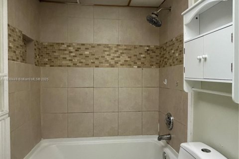 Condominio en venta en Plantation, Florida, 2 dormitorios, 88.44 m2 № 2037828 - foto 16