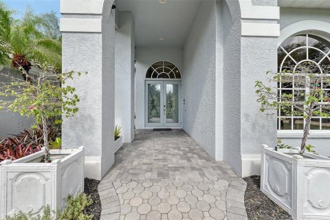Villa ou maison à vendre à University Park, Floride: 3 chambres, 336.77 m2 № 2413860 - photo 4