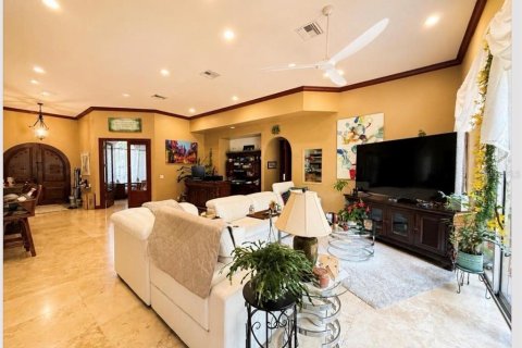 Casa en venta en Sebring, Florida, 7 dormitorios, 475.29 m2 № 2219799 - foto 5