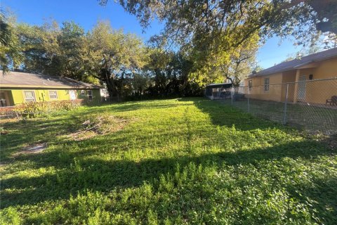 Terreno en venta en Miami, Florida № 1867493 - foto 1