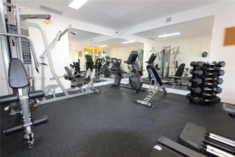 Condominio en alquiler en Miami, Florida, 1 dormitorio, 56.21 m2 № 1982209 - foto 22