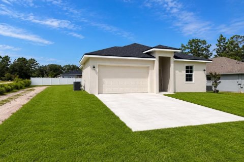 House in DeLand, Florida 3 bedrooms, 144.09 sq.m. № 2318747