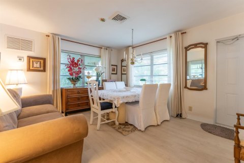 Купить кондоминиум в Лантана, Флорида 5 комнат, 81.01м2, № 2086120 - фото 6