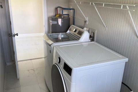 Casa en venta en Winter Haven, Florida, 2 dormitorios, 102.1 m2 № 2099904 - foto 11