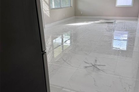 Casa en venta en Winter Haven, Florida, 2 dormitorios, 102.1 m2 № 2099904 - foto 3