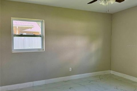Casa en venta en Winter Haven, Florida, 2 dormitorios, 102.1 m2 № 2099904 - foto 9