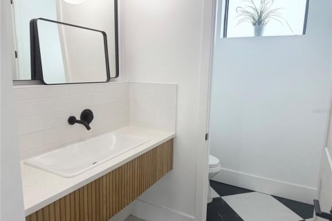 Touwnhouse à louer à Tampa, Floride: 4 chambres, 309.27 m2 № 1817338 - photo 6