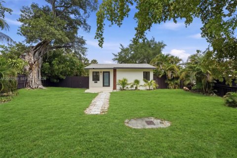 Дом в Форт-Лодердейл, Флорида 2 спальни, 81.01м2 № 2068217