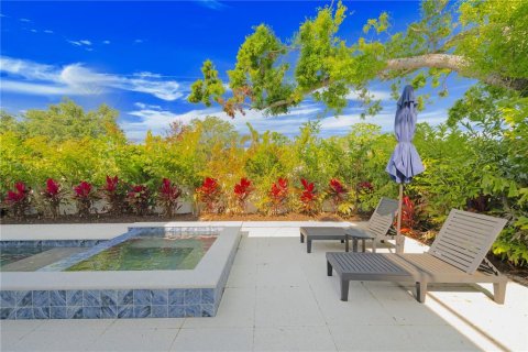 House in Sarasota, Florida 5 bedrooms, 333.98 sq.m. № 1219634 - photo 5