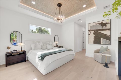 House in Sarasota, Florida 5 bedrooms, 333.98 sq.m. № 1219634 - photo 27