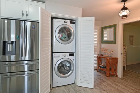 Condominio en venta en Bradenton, Florida, 3 dormitorios, 173.36 m2 № 2142329 - foto 24