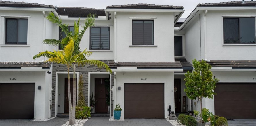 Condo in Homestead, Florida, 4 bedrooms  № 2005798