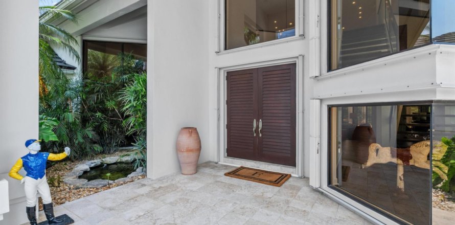 Villa ou maison à Wellington, Floride 5 chambres, 535.67 m2 № 1225882