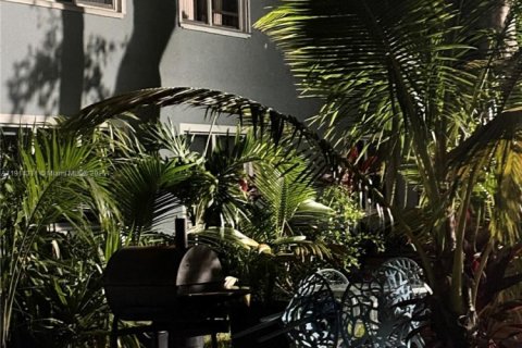 Condo in Pompano Beach, Florida, 1 bedroom  № 1970532 - photo 28