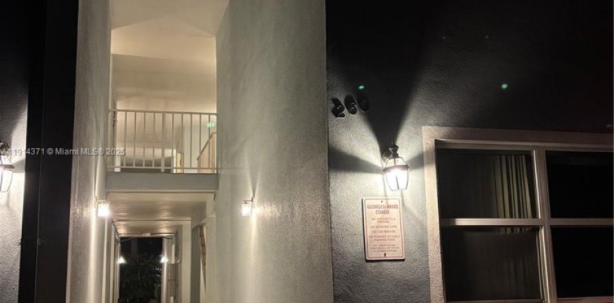 Condo in Pompano Beach, Florida, 1 bedroom  № 1970532