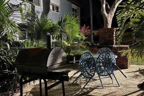 Condo in Pompano Beach, Florida, 1 bedroom  № 1970532 - photo 29