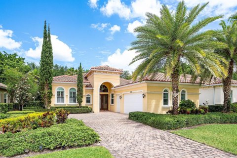 House in Wellington, Florida 3 bedrooms, 226.31 sq.m. № 2344476