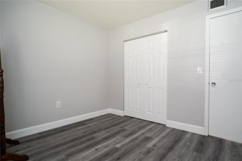 Copropriété à vendre à Deltona, Floride: 2 chambres, 83.33 m2 № 1577338 - photo 13