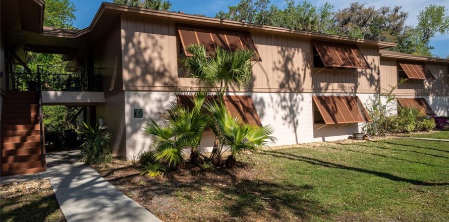 Condominio en Deltona, Florida, 2 dormitorios № 1577338