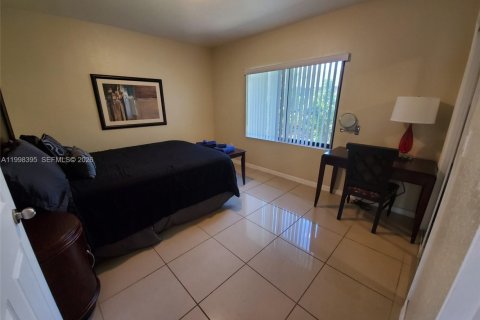 Apartamento en alquiler en Hollywood, Florida, 1 dormitorio, 74.51 m2 № 2063580 - foto 6