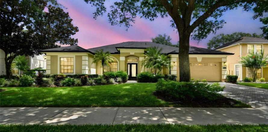 House in Lake Mary, Florida 4 bedrooms, 237.74 sq.m. № 1815229