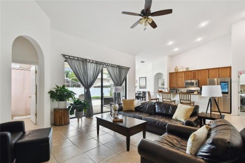 House in Lake Mary, Florida 4 bedrooms, 237.74 sq.m. № 1815229 - photo 20