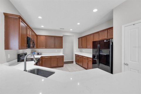 Купить виллу или дом в Киссимми, Флорида 3 комнаты, 248.05м2, № 1690050 - фото 2